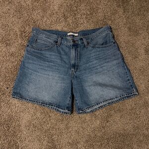 Women’s Levi ‘94 Baggy Shorts